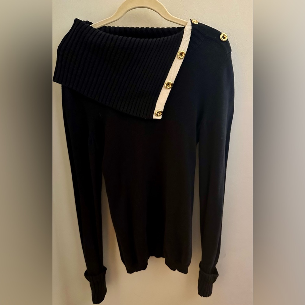Women’s Banana Republic Sweater